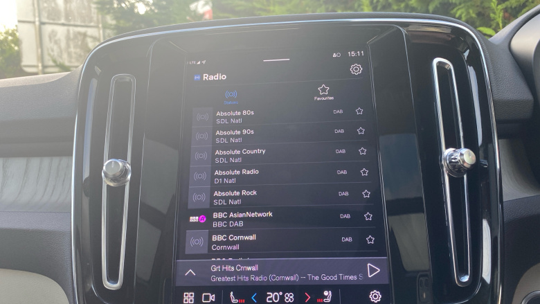 Volvo XC40 2.0 B4P Ultimate Dark 5dr Auto Petrol Estate